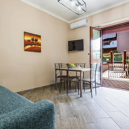 Lemon Tree Apartments By Wonderful Italy Giardini Naxos Exterior photo