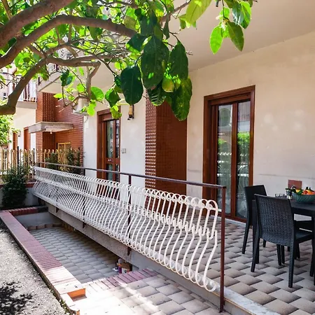 Lemon Tree Apartments By Wonderful Italy Giardini Naxos Exterior photo